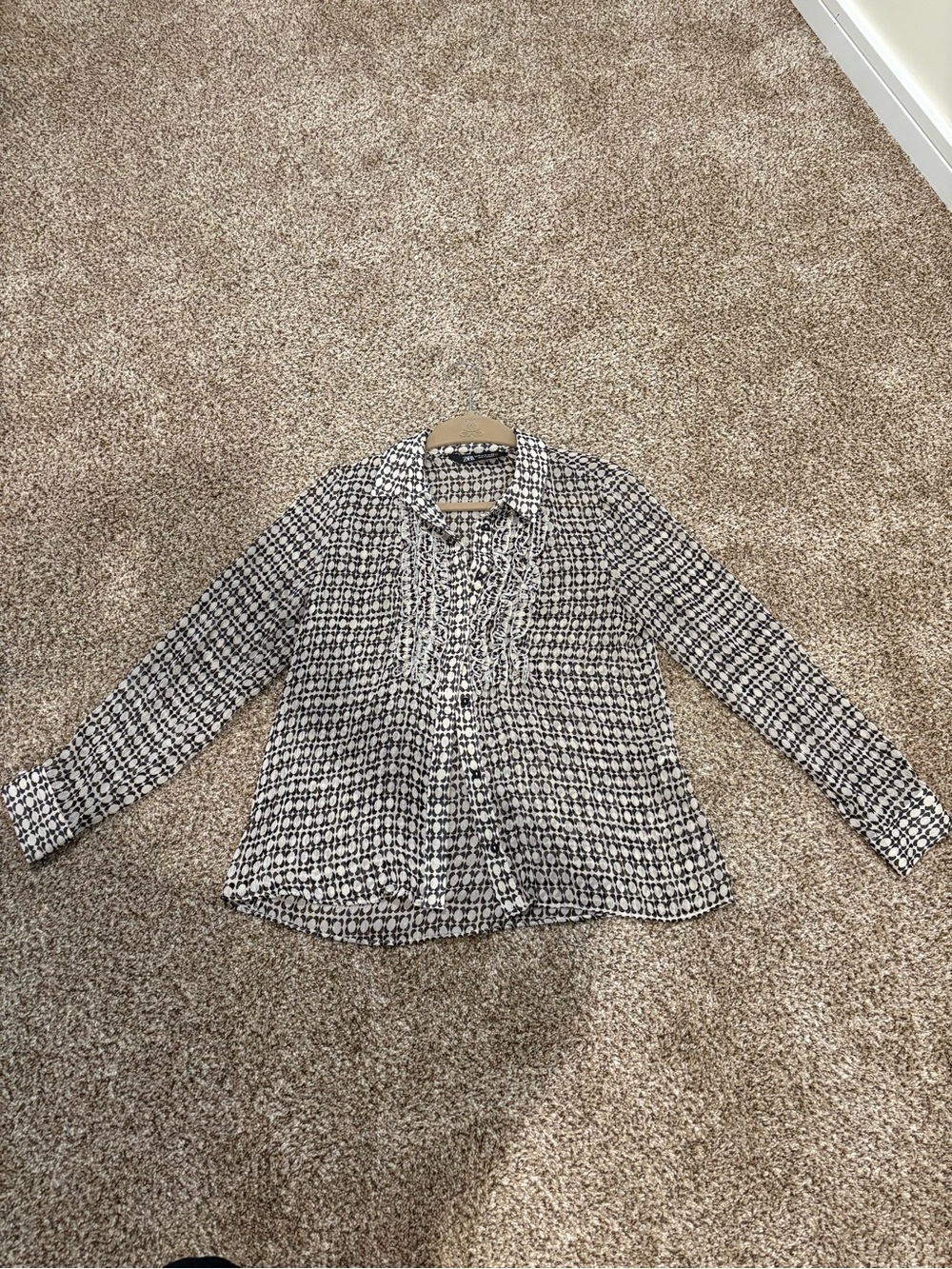 Zara Black and White Button-Down Patterned Blouse